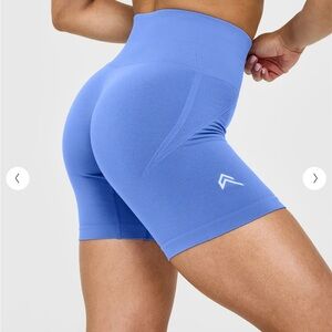 ONER ACTIVE EFFORTLESS SEAMLESS SHORTS WITH WHITE LOGO